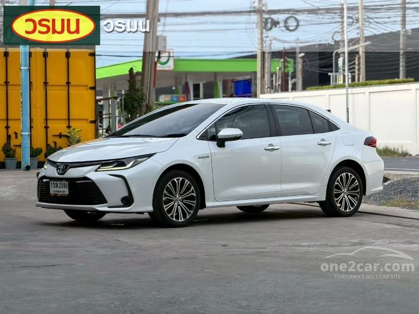 2021 Toyota Corolla Altis Hybrid Mid Sedan