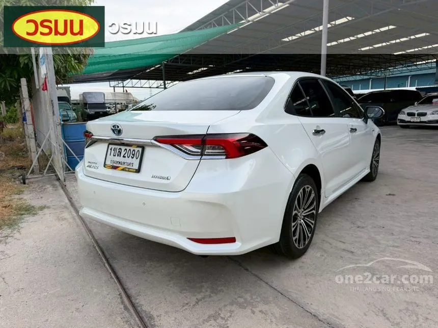 2021 Toyota Corolla Altis Hybrid Mid Sedan