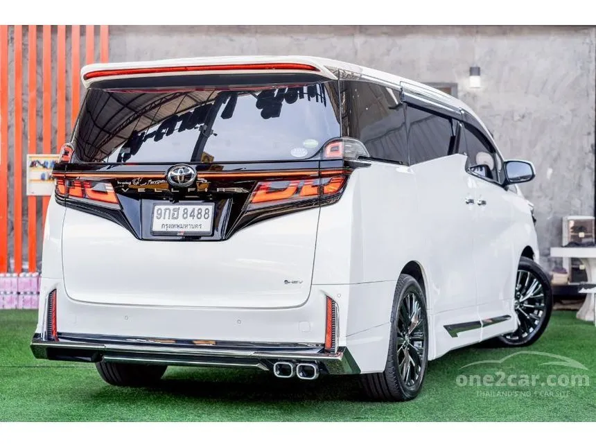 2017 Toyota VELLFIRE Hybrid E-Four Van