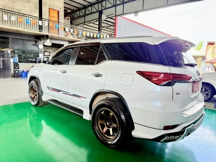 2016 Toyota FORTUNER V SUV