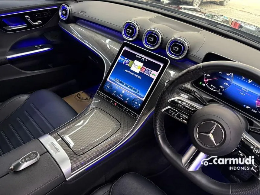 2023 Mercedes-Benz C300 AMG Line Sedan