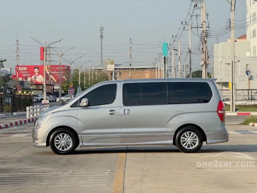 2014 Hyundai H-1 Deluxe Van