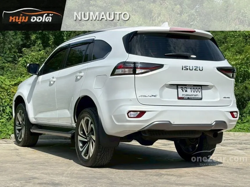 2021 Isuzu MU-X Ultimate SUV
