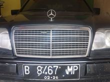 1996 Mercedes-Benz E220 2.2 W124 L4 2.2 Manual Sedan
