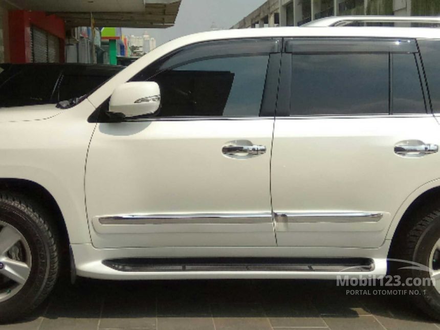 Jual Mobil Lexus LX570 2012 J200 5.7 di DKI Jakarta 