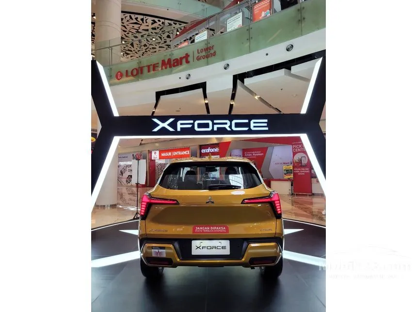 Jual Mobil Mitsubishi XFORCE 2024 Ultimate 1.5 di Banten Automatic Wagon Emas Rp 340.000.000