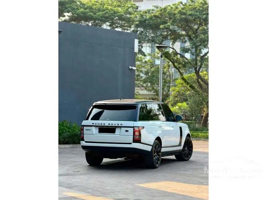 2014 Land Rover Range Rover Vogue SUV