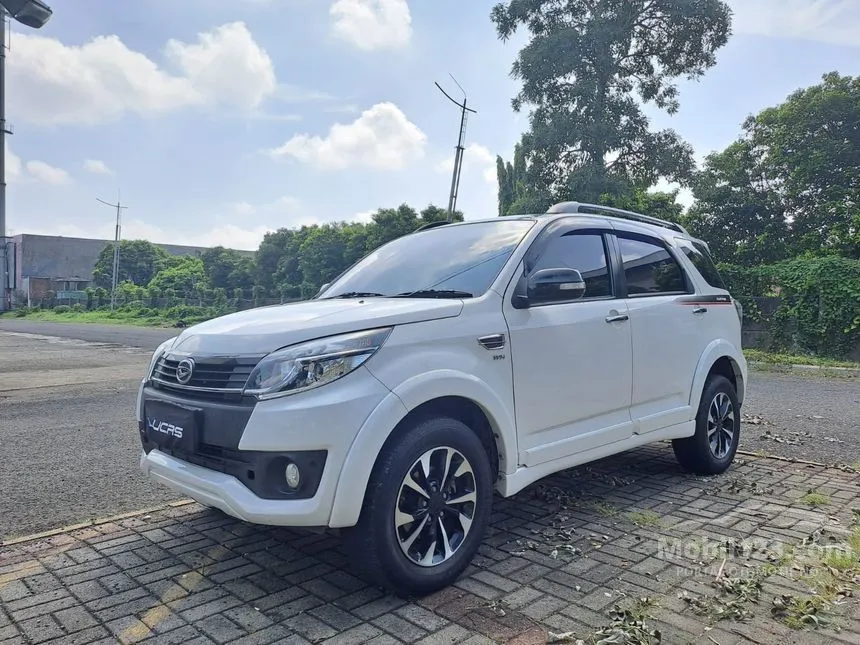Jual Mobil Daihatsu Terios 2017 R 1.5 di DKI Jakarta Automatic SUV Putih Rp 150.000.000
