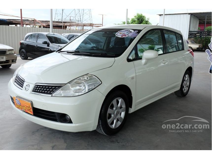 Nissan Tiida 2009 S 1.6 in ภาคอีสาน Automatic Hatchback สีขาว for