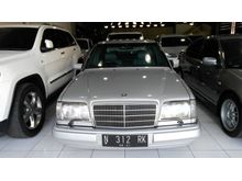 1996 Mercedes-Benz E320