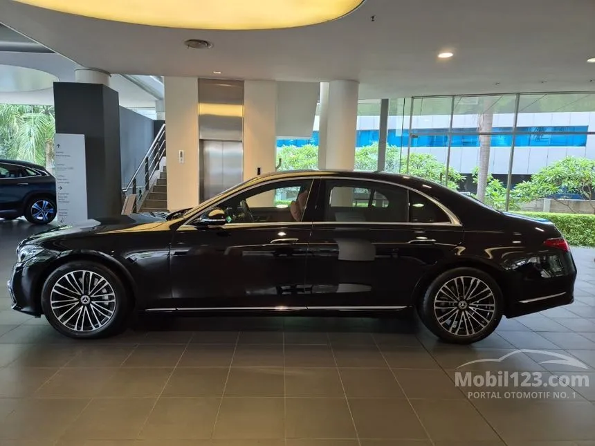 2025 Mercedes-Benz S450L Luxury 4MATIC Sedan