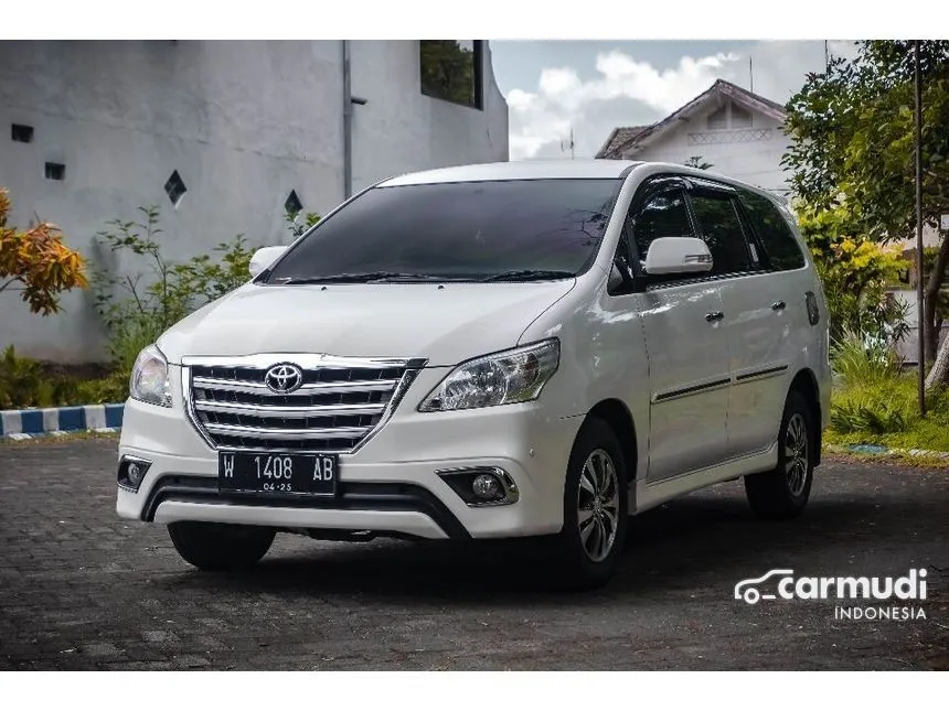 Jual Mobil Toyota Kijang Innova 2015 V 2.5 di Jawa Timur Automatic MPV Putih Rp 267.500.000