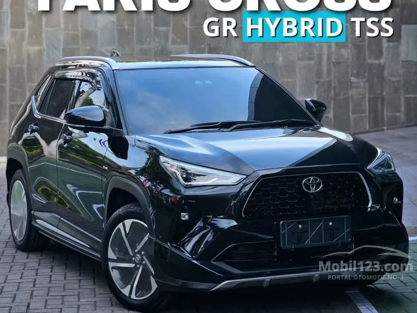 Jual Mobil Toyota Yaris Cross 2024 S GR Parts Aero Package HEV 1.5 di Banten Automatic Wagon Hitam Rp 424.500.000