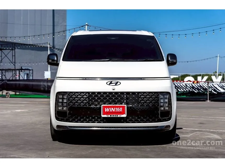 2022 Hyundai Staria Premium Van
