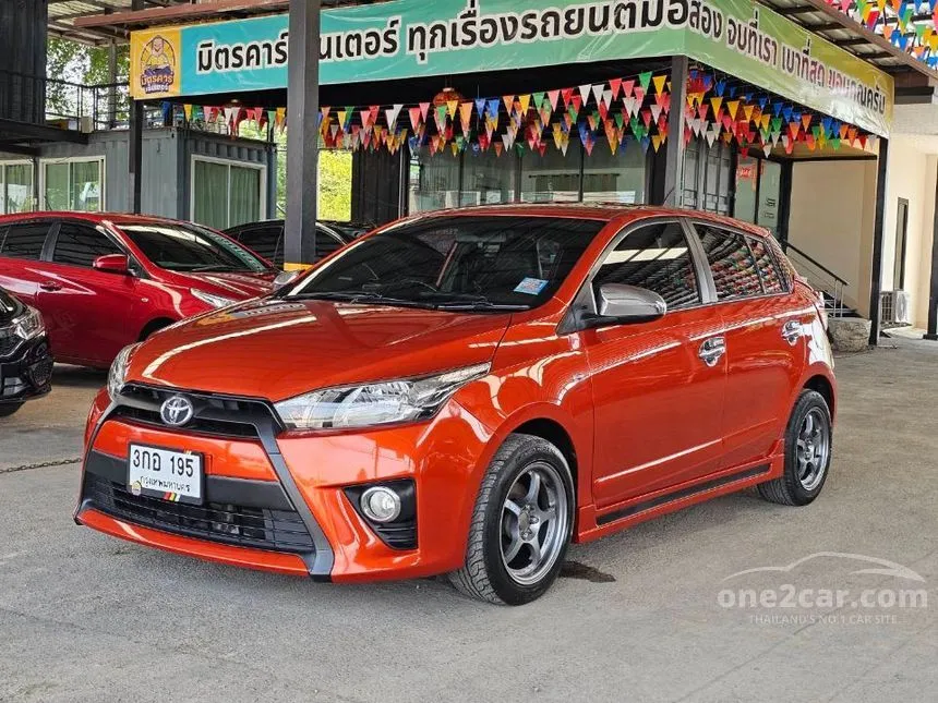 2014 Toyota YARIS J Hatchback