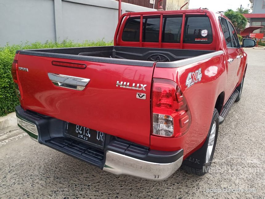 Toyota hilux v