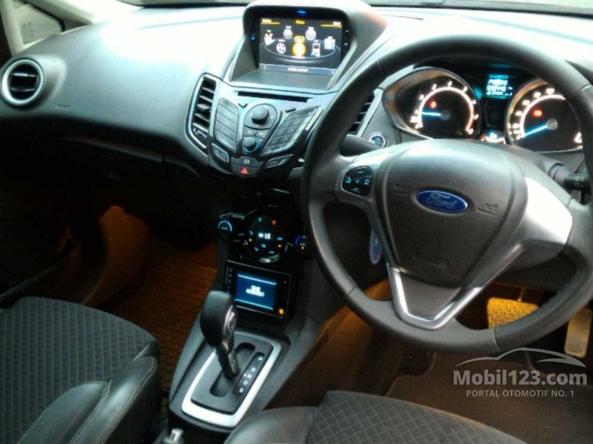 Jual Mobil  Ford  Fiesta  2014 EcoBoost  S 1 0 di DKI Jakarta 