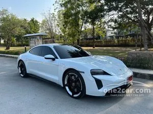 2022 Porsche Taycan 4S Sedan