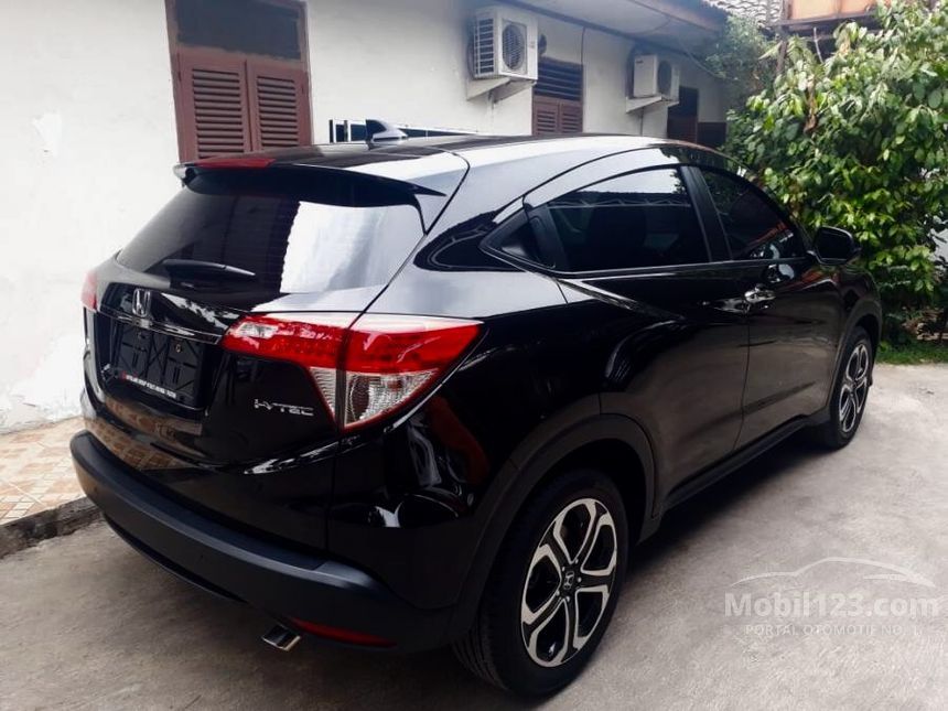 Jual Mobil Honda HR V 2022 E Special Edition 1 5 di Jawa 