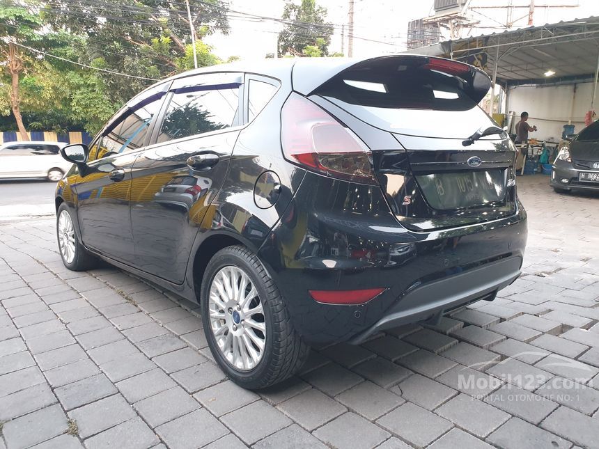  Jual  Mobil  Ford  Fiesta  2014 Sport 1 5 di Jawa  Tengah  