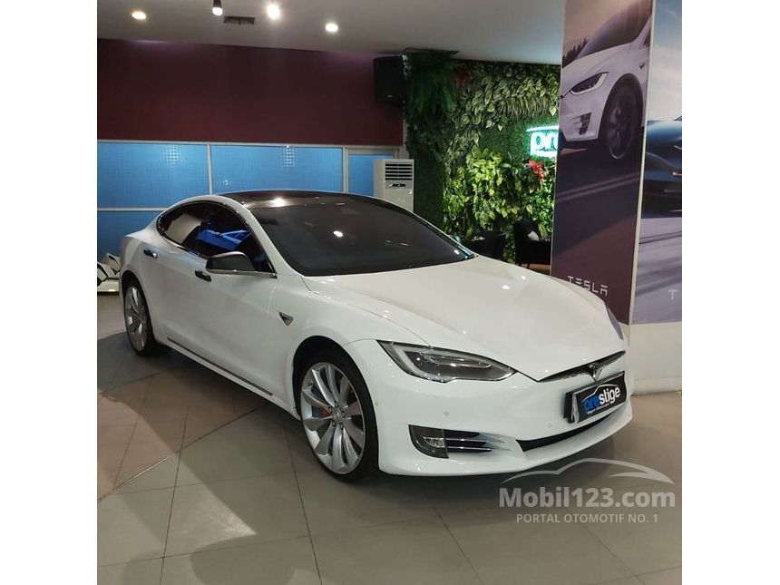 Jual Mobil Tesla Model S 2018 P100d Di Dki Jakarta Automatic Hatchback Putih Rp 3 600 000 000 7096555 Mobil123 Com