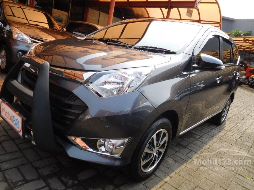 Jual Mobil Daihatsu Sigra 2017 R 1.2 di Jawa Barat Manual MPV Abu-abu