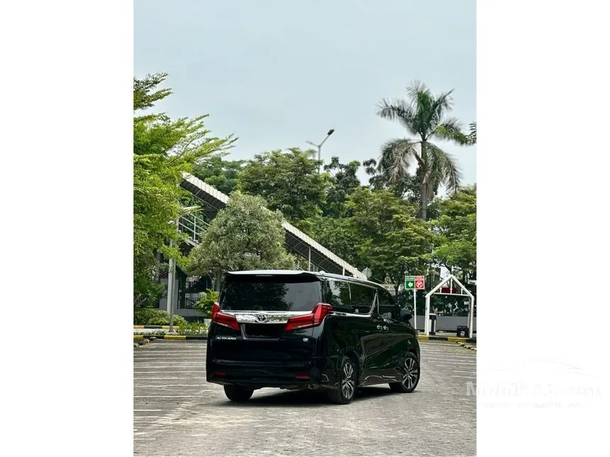 2022 Toyota Alphard G MPV