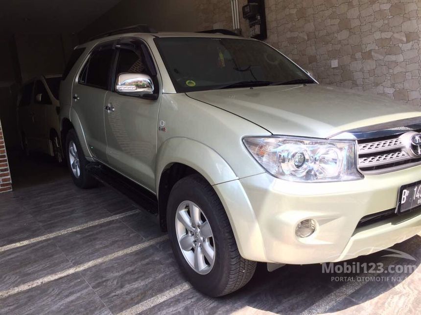 Jual Mobil Toyota Fortuner 2009 G 2.5 di DKI Jakarta 