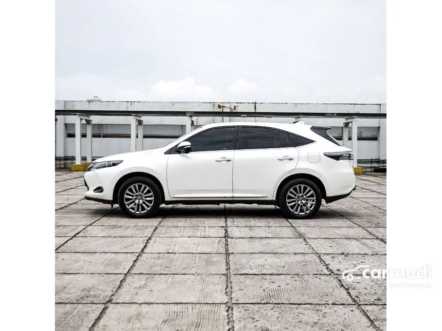 2014 Toyota Harrier SUV