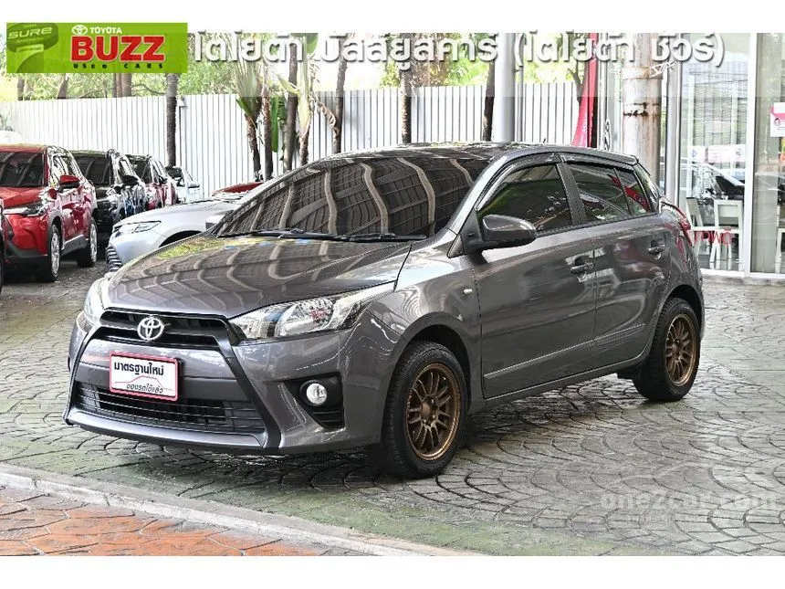 2016 Toyota YARIS J Hatchback