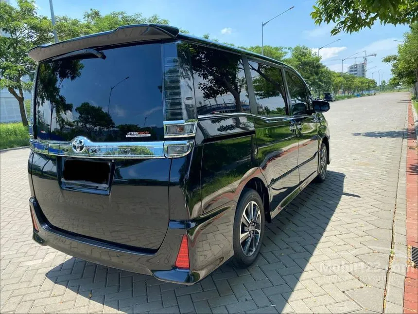 2019 Toyota Voxy MPV
