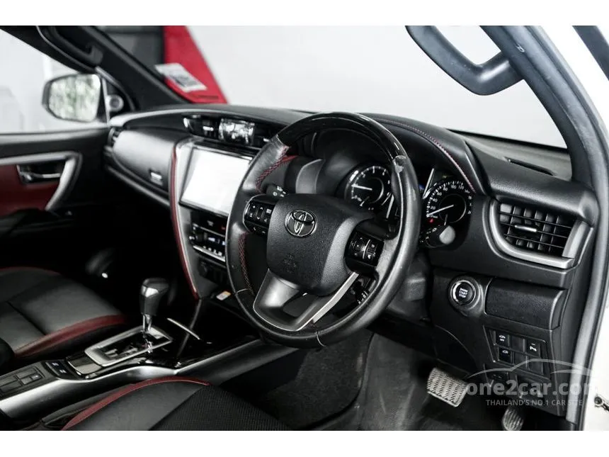2020 Toyota FORTUNER Legender SUV