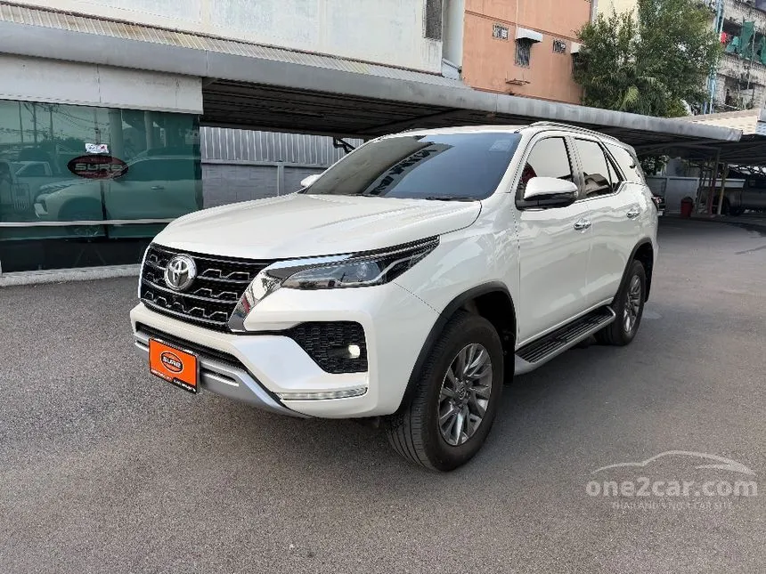 2022 Toyota FORTUNER V SUV