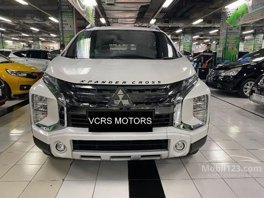 Jual Mobil Mitsubishi Xpander 2020 CROSS Premium Package 1.5 di Jawa Timur Automatic Wagon Putih Rp 255.000.000