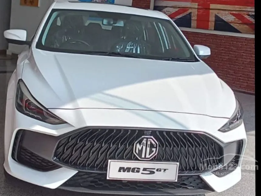 Jual Mobil MG 5 2023 GT Ignite 1.5 di DKI Jakarta Automatic Sedan Putih ...