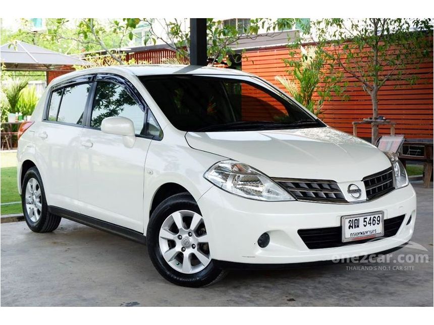 Nissan tiida 2012 хэтчбек