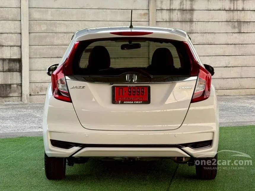 2019 Honda JAZZ V Hatchback