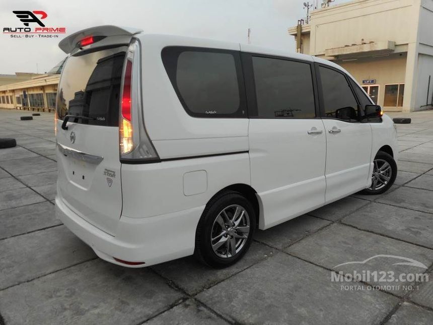 Jual Mobil Nissan Serena 2014 Panoramic Autech 2.0 di DKI 