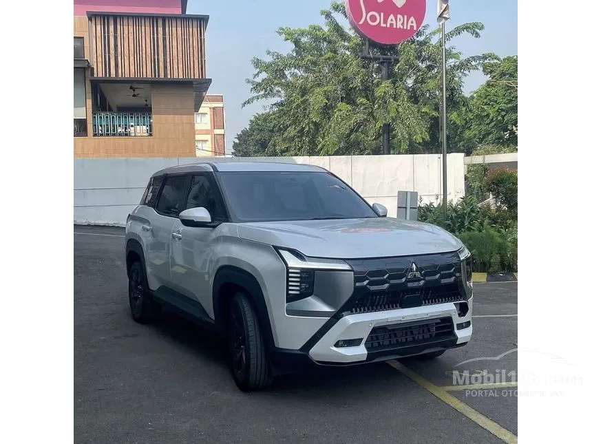 2026 Mitsubishi Destinator Ultimate Premium (Quartz White Pearl) SUV
