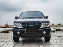 2016 Isuzu Panther 2.5 LM SMART MANUAL, Kredit TDP Rp 25 juta