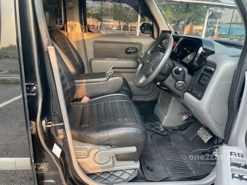 2011 Nissan CUBE Z11 e Hatchback