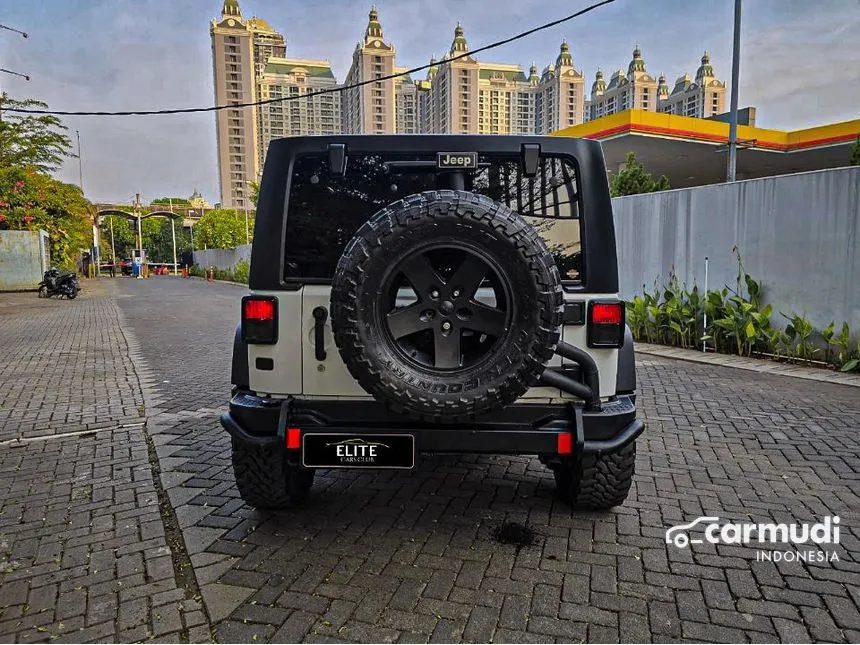 2013 Jeep Wrangler Rubicon SUV