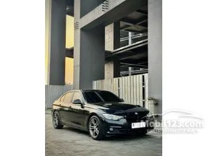 2019 BMW 320i 2.0 Sport Shadow Edition Sedan