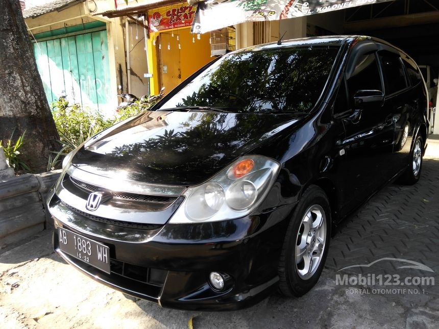 Honda stream 2 поколения