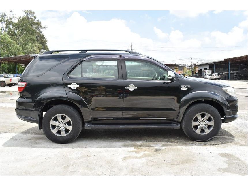 Toyota fortuner 2005