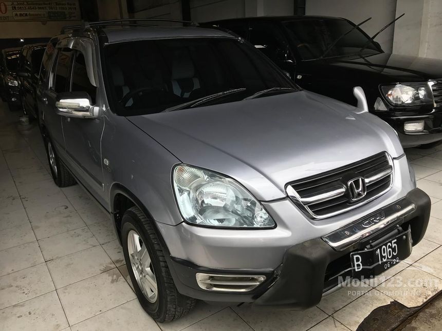 Jual Mobil Honda CR-V 2002 4X2 2.0 di Jawa Barat Automatic SUV Silver 