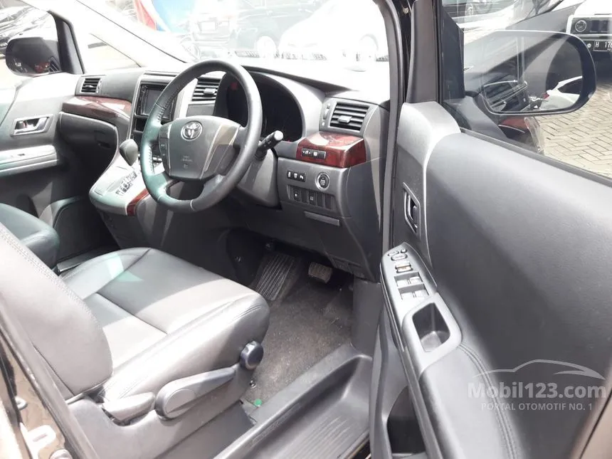 2014 Toyota Vellfire Z Van Wagon