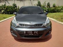 Kia RIO CVVT A/t 2014 pakean 2015 Matic Di Jmn 100% Full Orisinil Bisa tt Yaris Jazz RS Mazda 2
