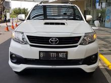 Toyota Fortuner VNTE TRD AT 2015 Putih Super Mulus