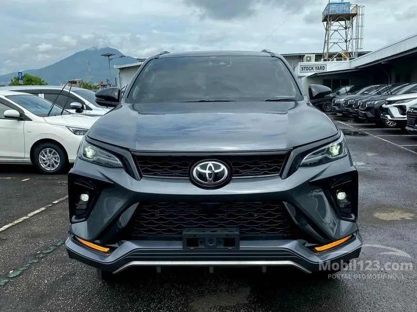 Jual Mobil Toyota Fortuner 2024 VRZ TSS GR Parts Aero Package 2.8 di DKI Jakarta Automatic SUV Abu
